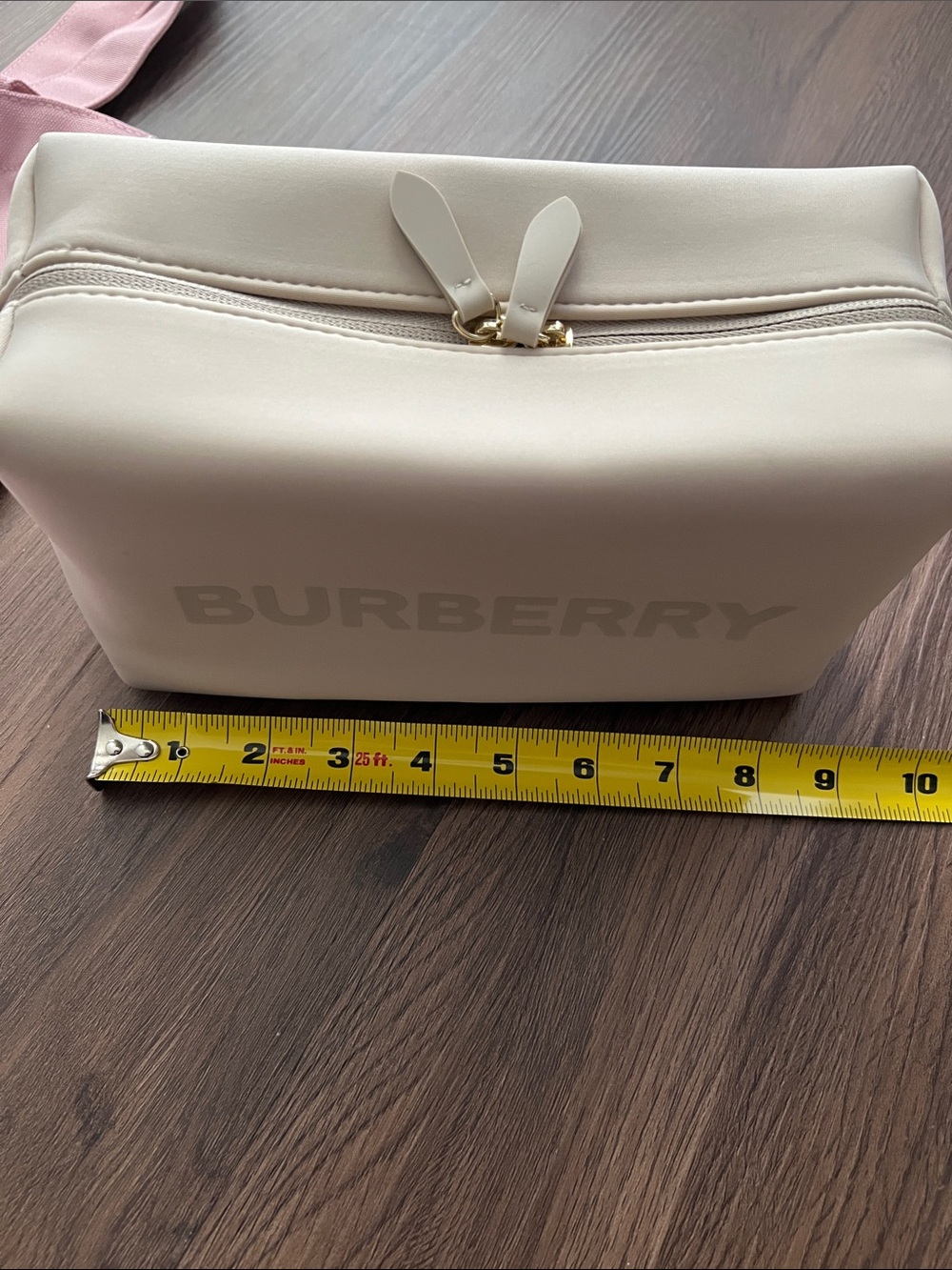 BURBERRY Pink Tote & Tan Make-up Pouch and Cream Toiletry bag - Picture 5 of 11